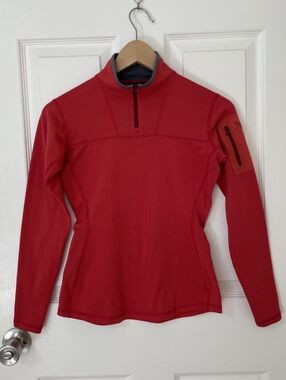 Arc'teryx Red Quarter-Zip Pullover Size SP